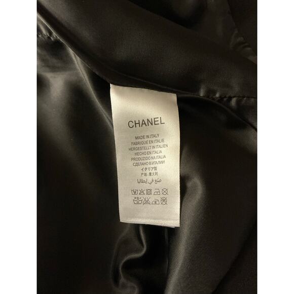 Chanel Logo Patch Blazer CC Crest Buttons Runway Jacket - Picture 9 of 16